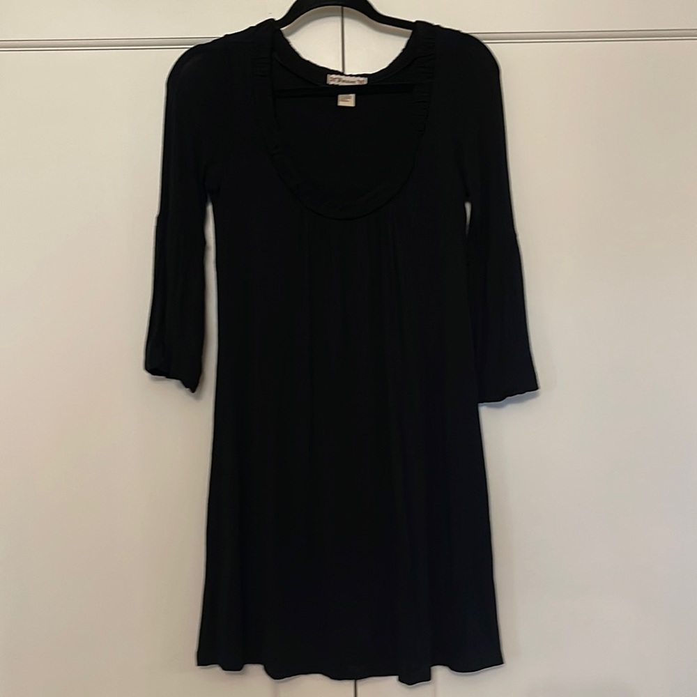 Black knit tee dress